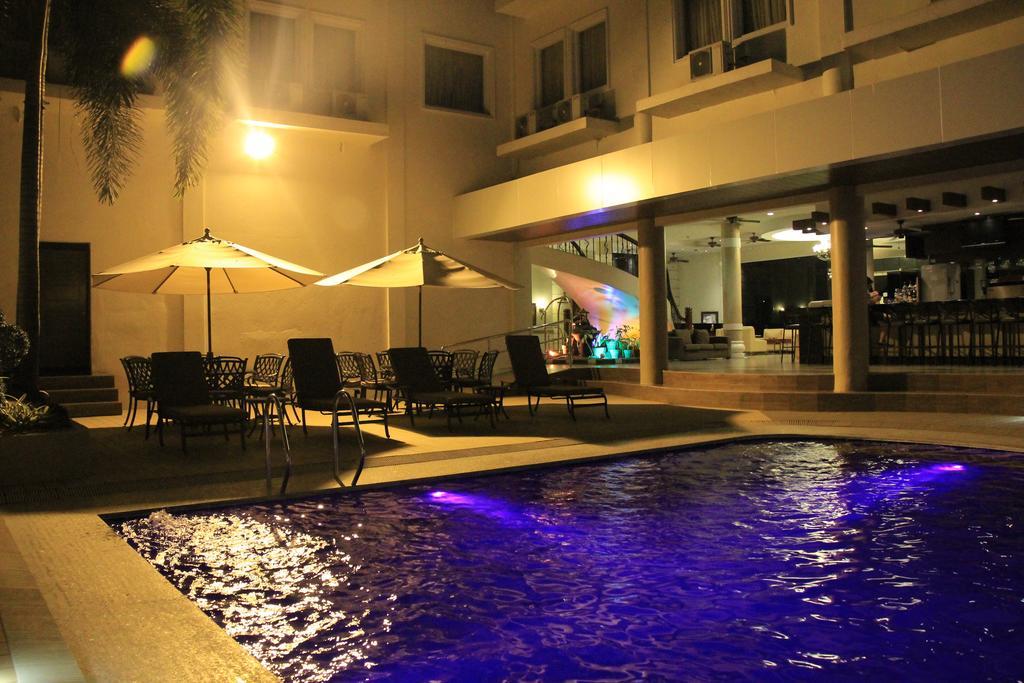 Savannah Resort Hotel Angeles Luaran gambar